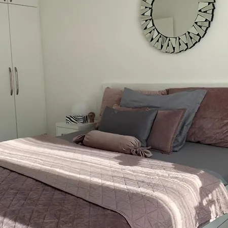 דירה Bright Apapartment In The Heart Of ברטיסלאבה